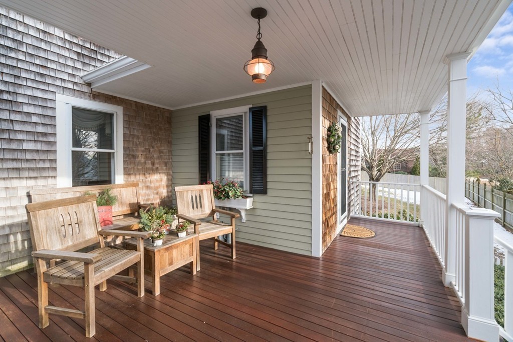 577 Bay Road Duxbury, MA 02332 - Photo 4 of 30 Gallery Image 4