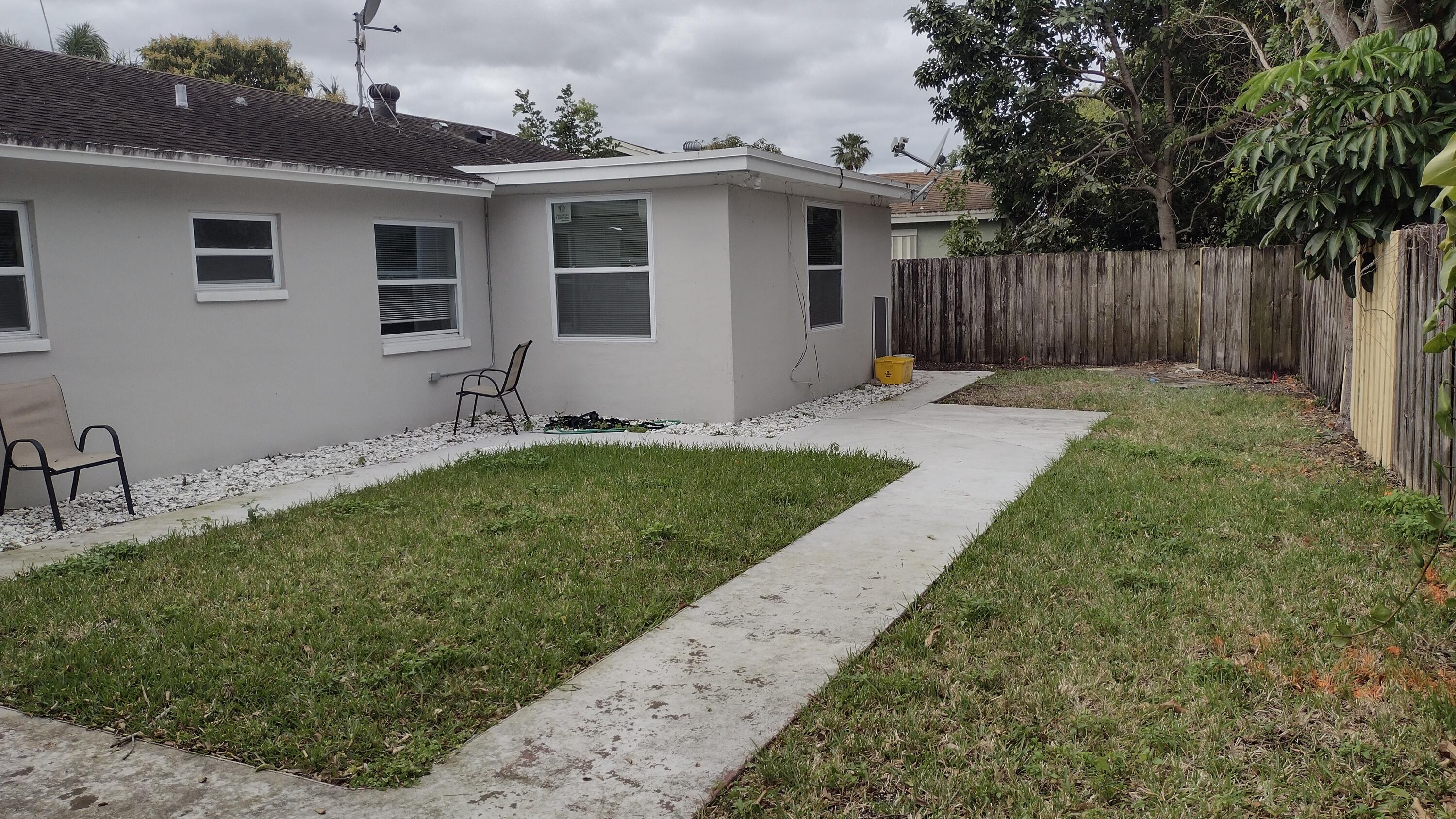 22682 Family Circle Boca Raton, FL 33428 - Photo 12 of 24 1000001293
