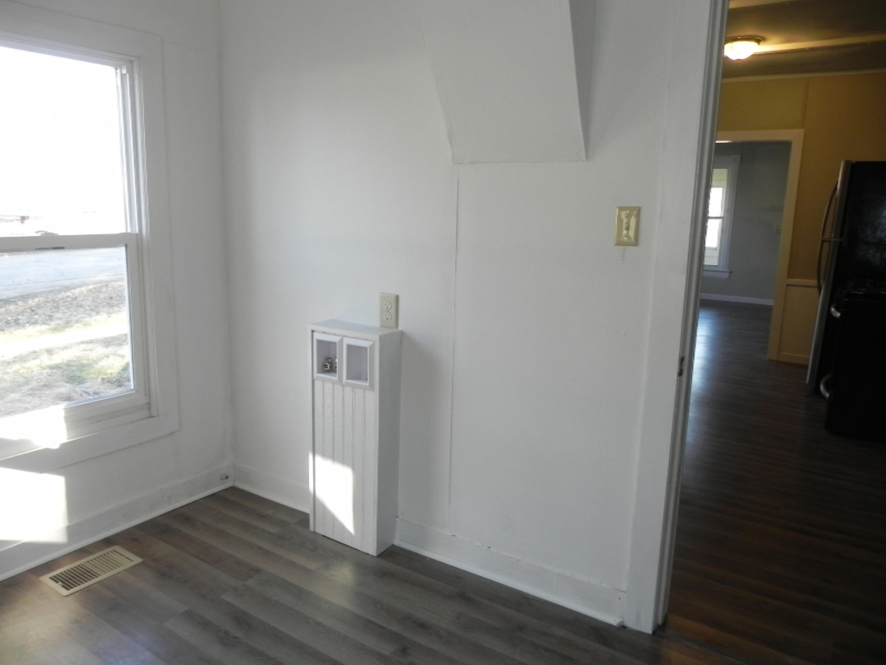 119 West St Marys Street Decatur, MI 49045 - Photo 17 of 25 DSCN6207