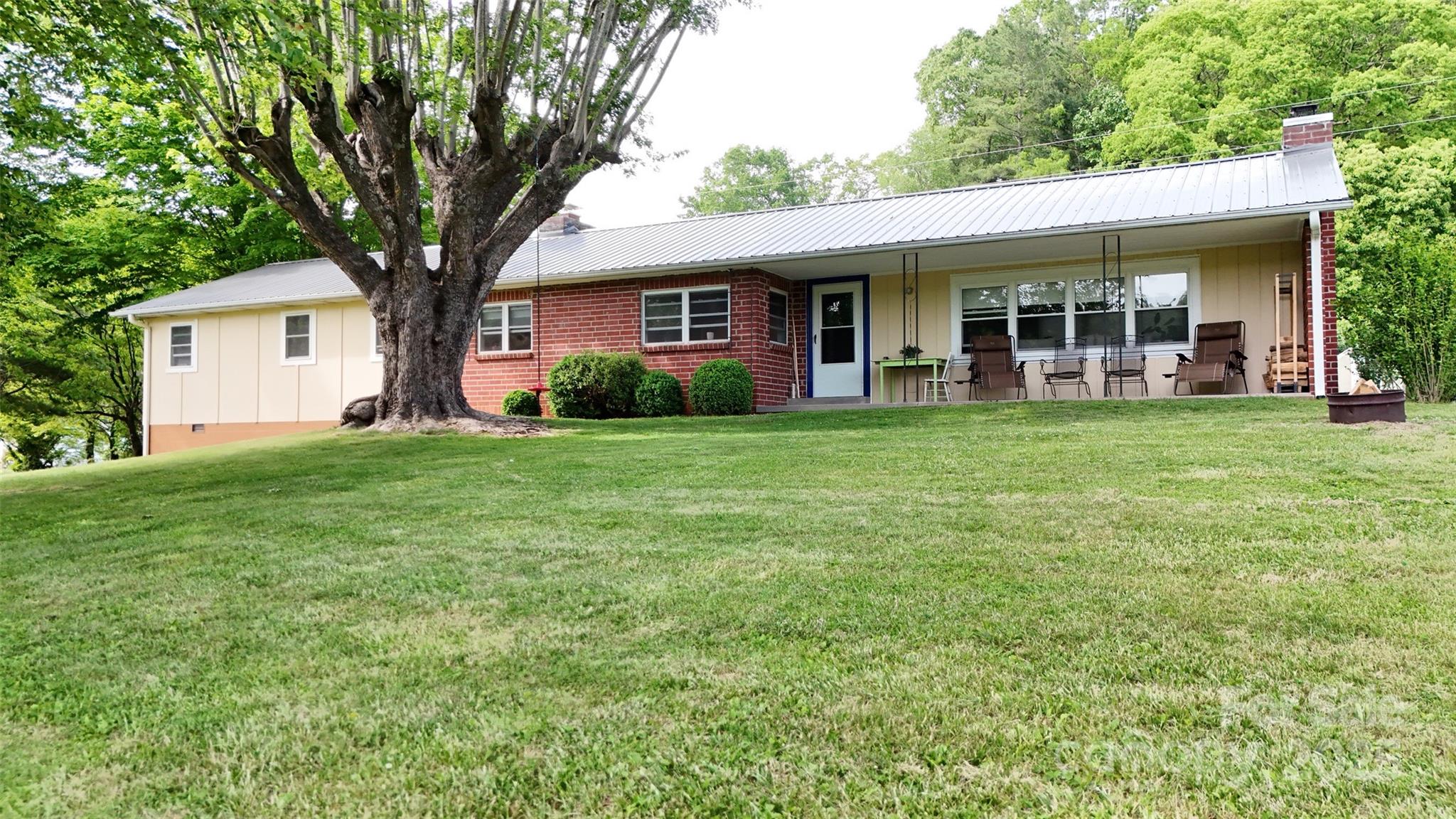 53 Windy Ridge Burnsville, NC 28714 - Photo 1 of 31 Gallery Image 1