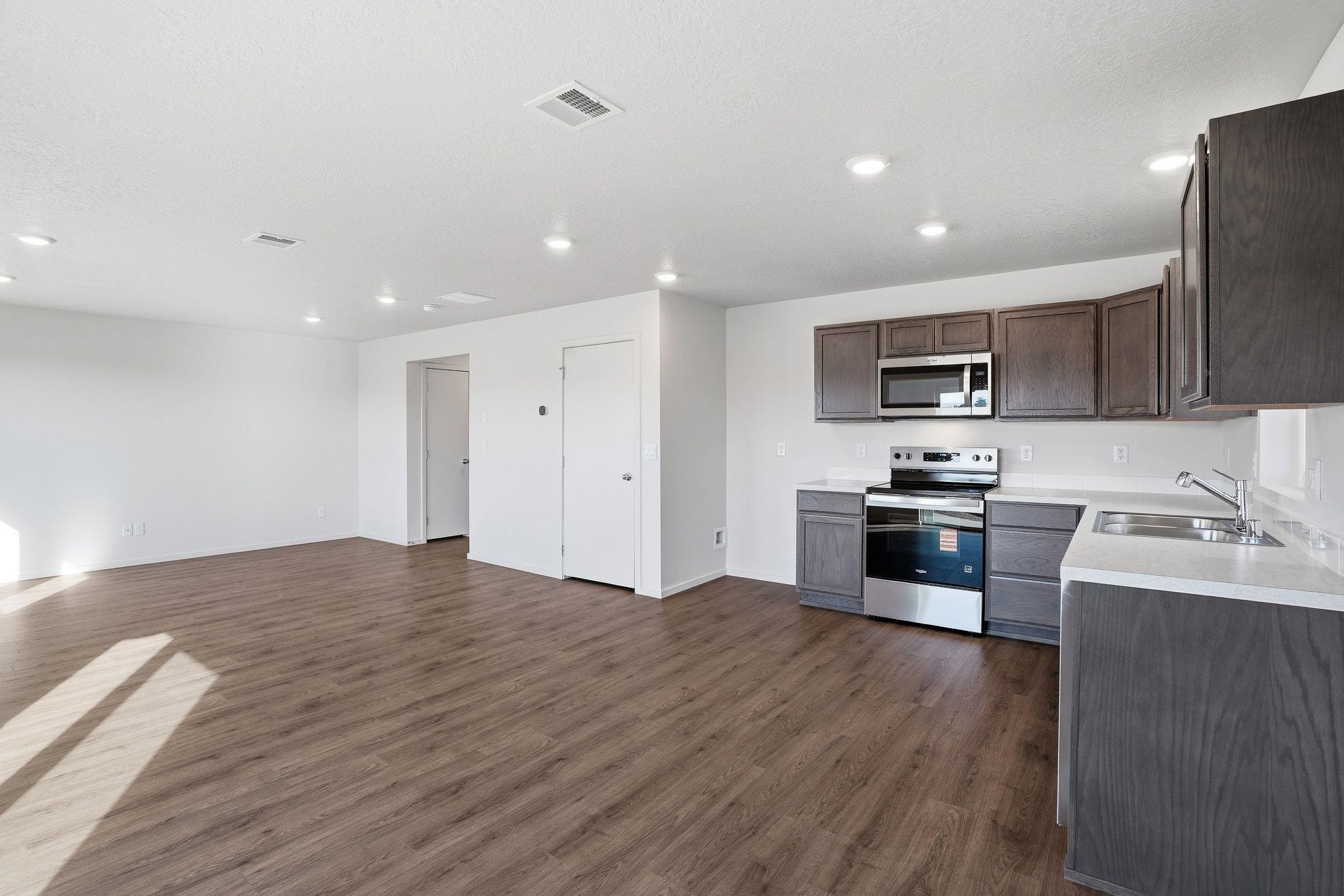 10189 Sorenstam Road Cheney, WA 99004 - Photo 8 of 39