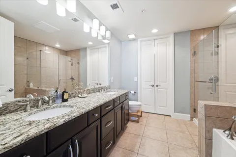 $399,000 | 2120 Kipling Street, Unit 304, Houston, TX 77098