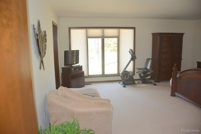 9363 Moon Road Saline, MI 48176 - Photo 17 of 49 20.jpg