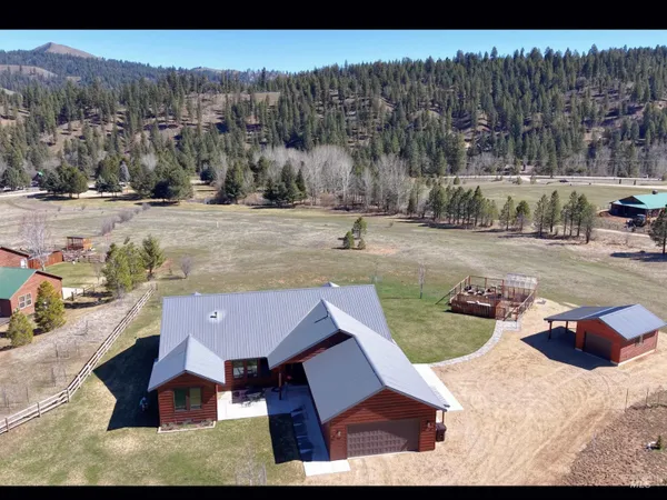 $965,000 | 14 Bobcat Court, Garden Valley, ID 83622