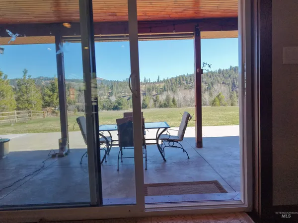 $965,000 | 14 Bobcat Court, Garden Valley, ID 83622