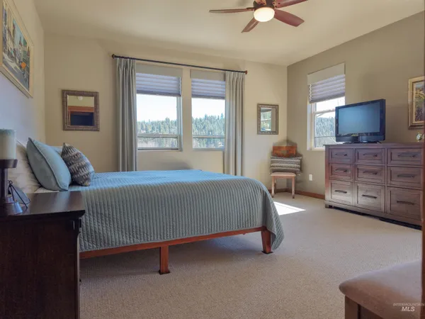 $965,000 | 14 Bobcat Court, Garden Valley, ID 83622