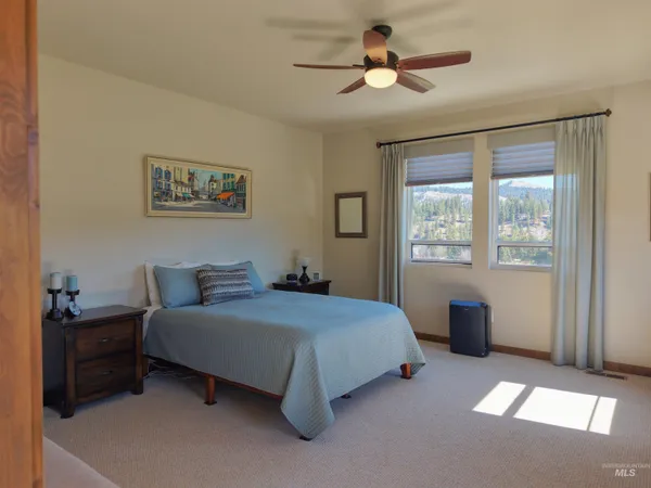 $965,000 | 14 Bobcat Court, Garden Valley, ID 83622