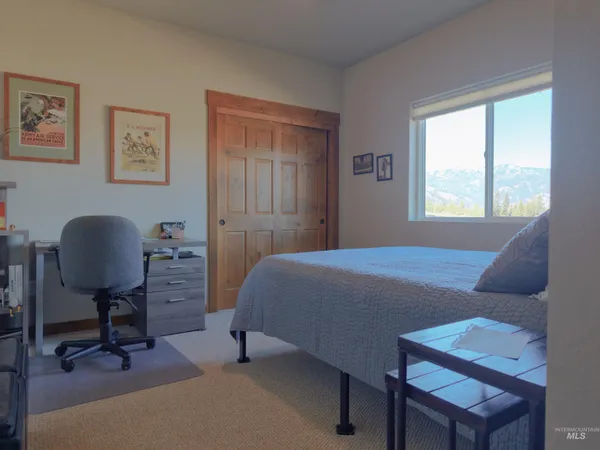 $965,000 | 14 Bobcat Court, Garden Valley, ID 83622