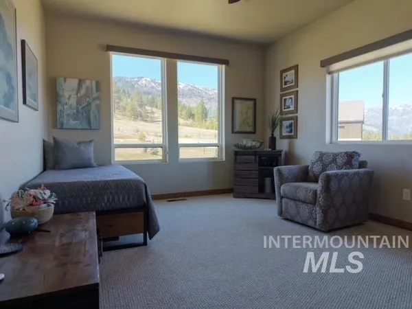 $965,000 | 14 Bobcat Court, Garden Valley, ID 83622