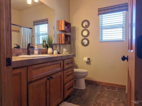 $965,000 | 14 Bobcat Court, Garden Valley, ID 83622