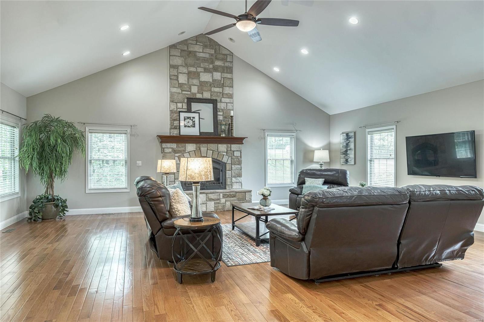 1514 Emerald Isle Lane High Ridge, MO 63049 - Photo 30 of 91