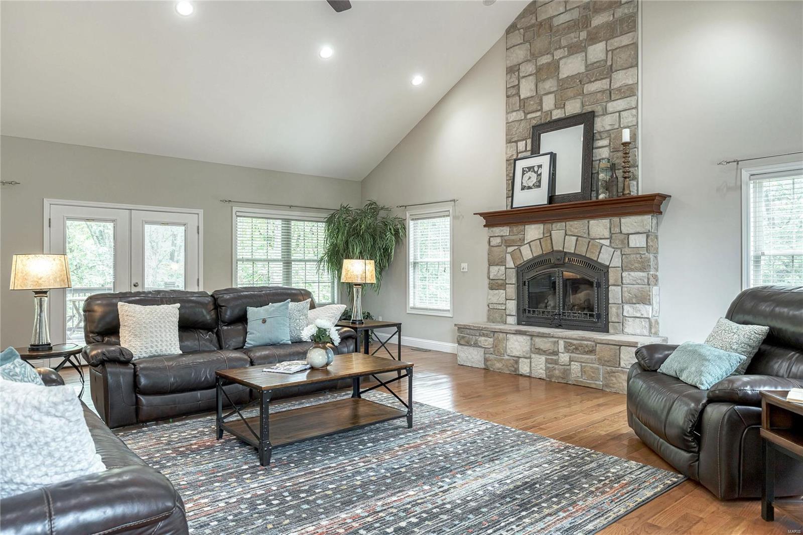 1514 Emerald Isle Lane High Ridge, MO 63049 - Photo 32 of 91