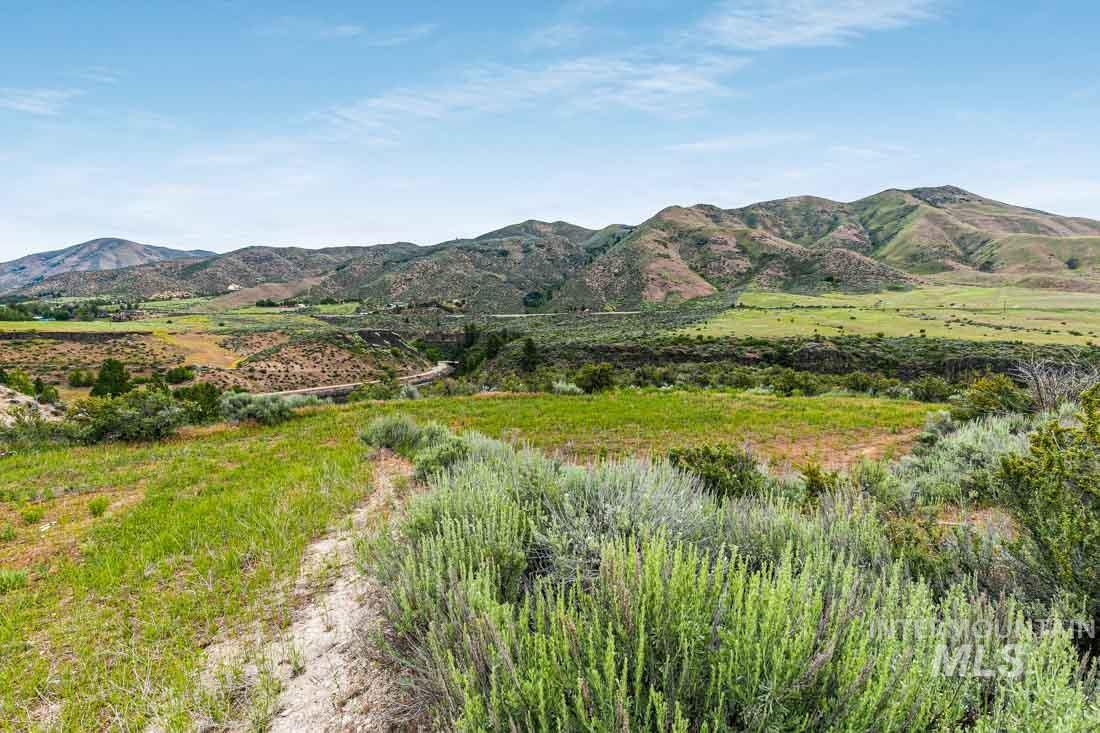 63 Robie Springs Road Boise, ID 83716 - Photo 12 of 23