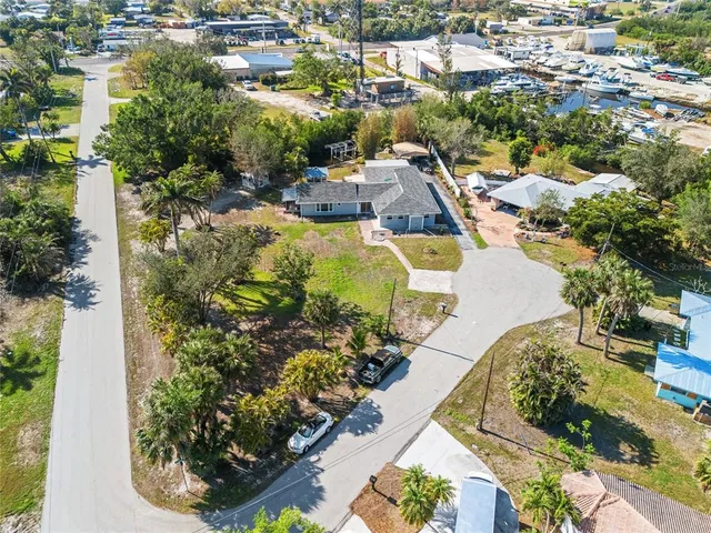 $385,000 | 425 Fireball Court, Punta Gorda, FL 33950