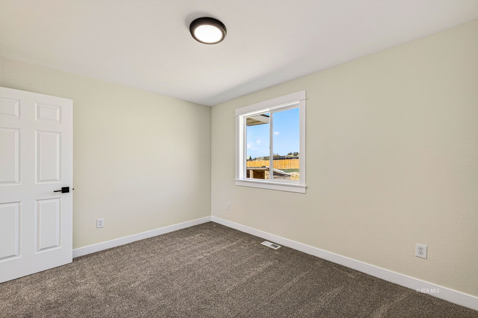 412 Edgebrook Way Spring Creek, NV 89815 - Photo 22 of 47