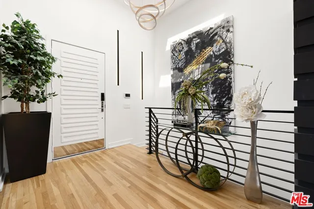 $22,000 | 9314 Lloydcrest Drive, Beverly Hills, CA 90210