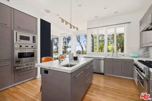 $22,000 | 9314 Lloydcrest Drive, Beverly Hills, CA 90210