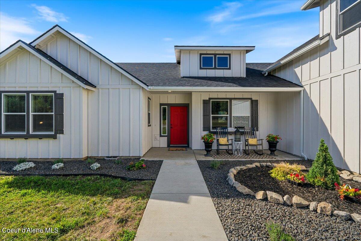 1974 Kelso Lake Road Athol, ID 83801 - Photo 4 of 55 12-Front walkway