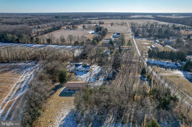 a view of a house with a outdoor space