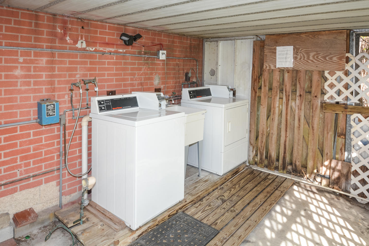 3550 Kirk Road Palm Springs, FL 33461 - Photo 32 of 32 Coin Operated Laundry for Units