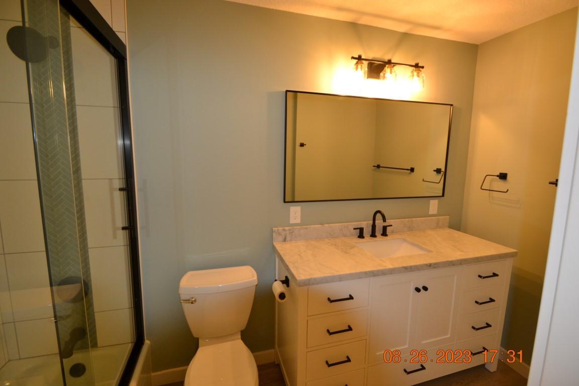 10452 Decatur Avenue South Bloomington, MN 55438 - Photo 6 of 15 Gallery Image 6
