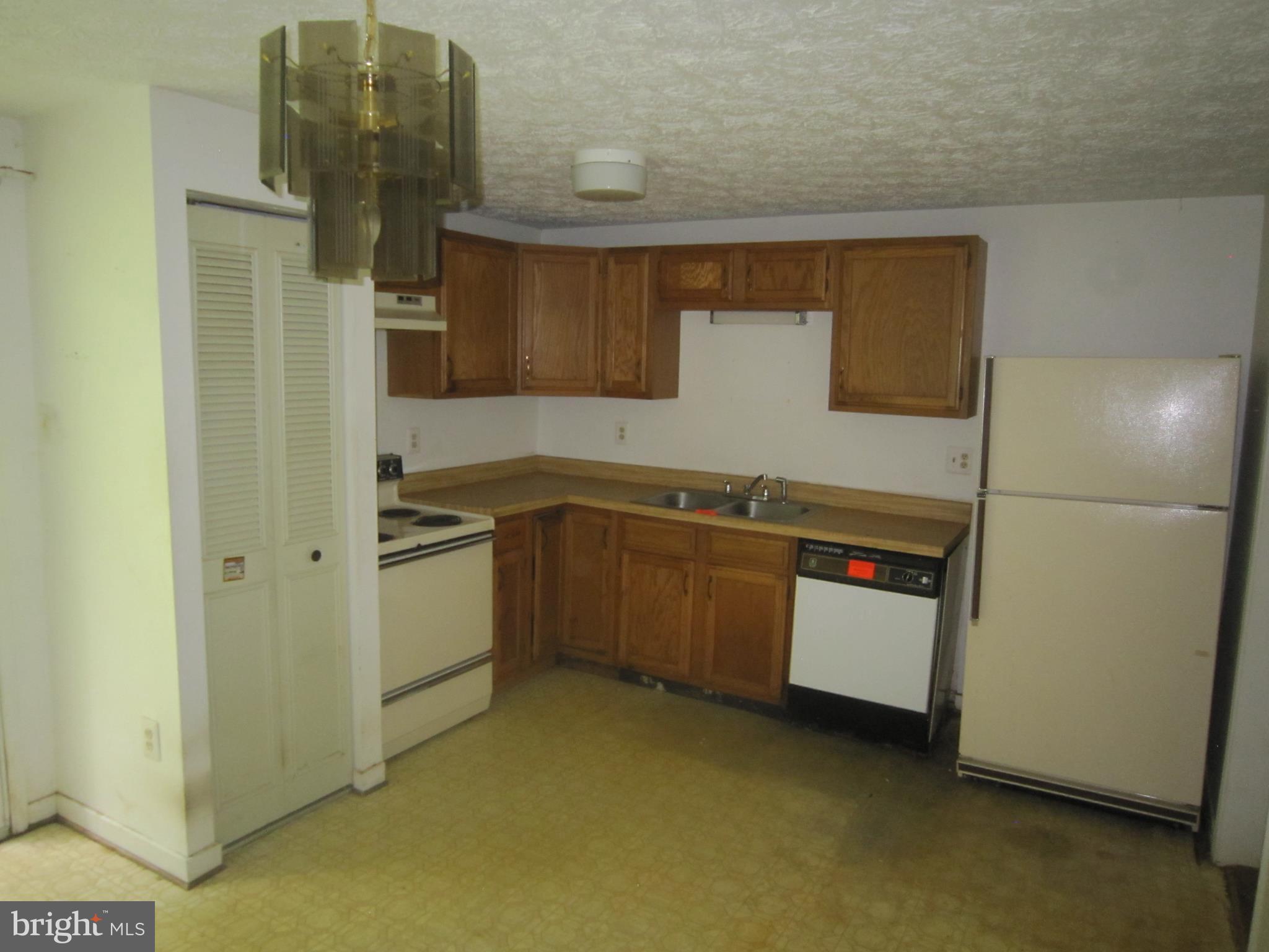 2215 Hughes Shop Road Westminster, MD 21158 - Photo 14 of 27 Kitchen