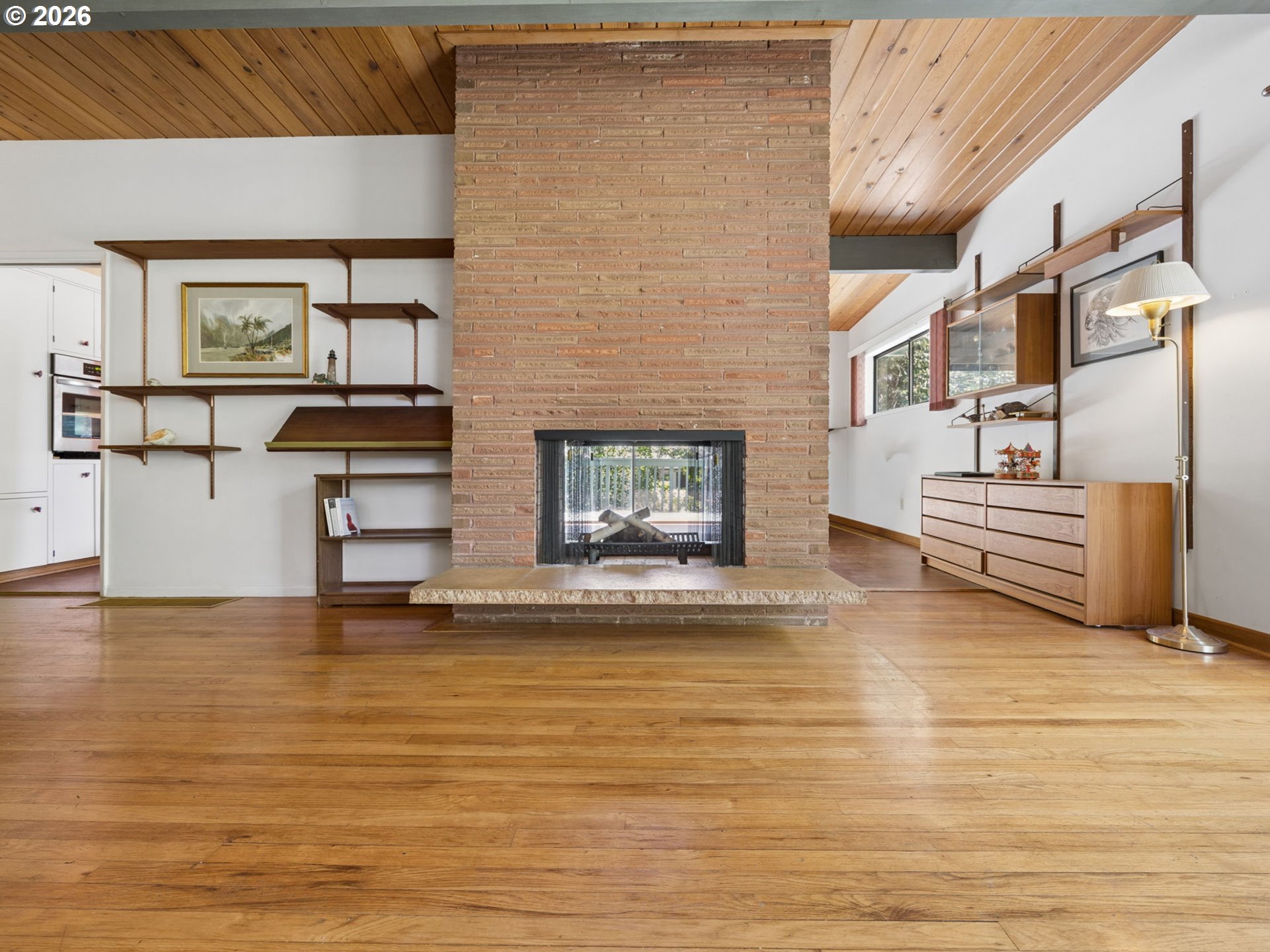 2950 Southwest Sunset Boulevard Portland, OR 97239 - Photo 8 of 47 Living Room