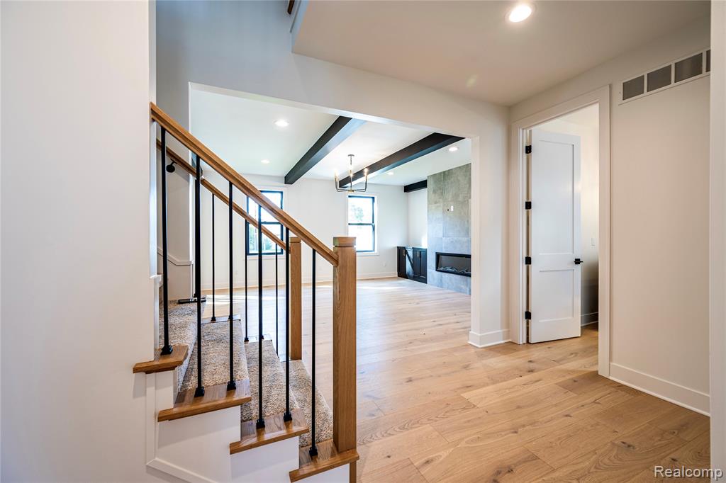 4101 Devon Road Royal Oak, MI 48073 - Photo 12 of 40 Gallery Image 12
