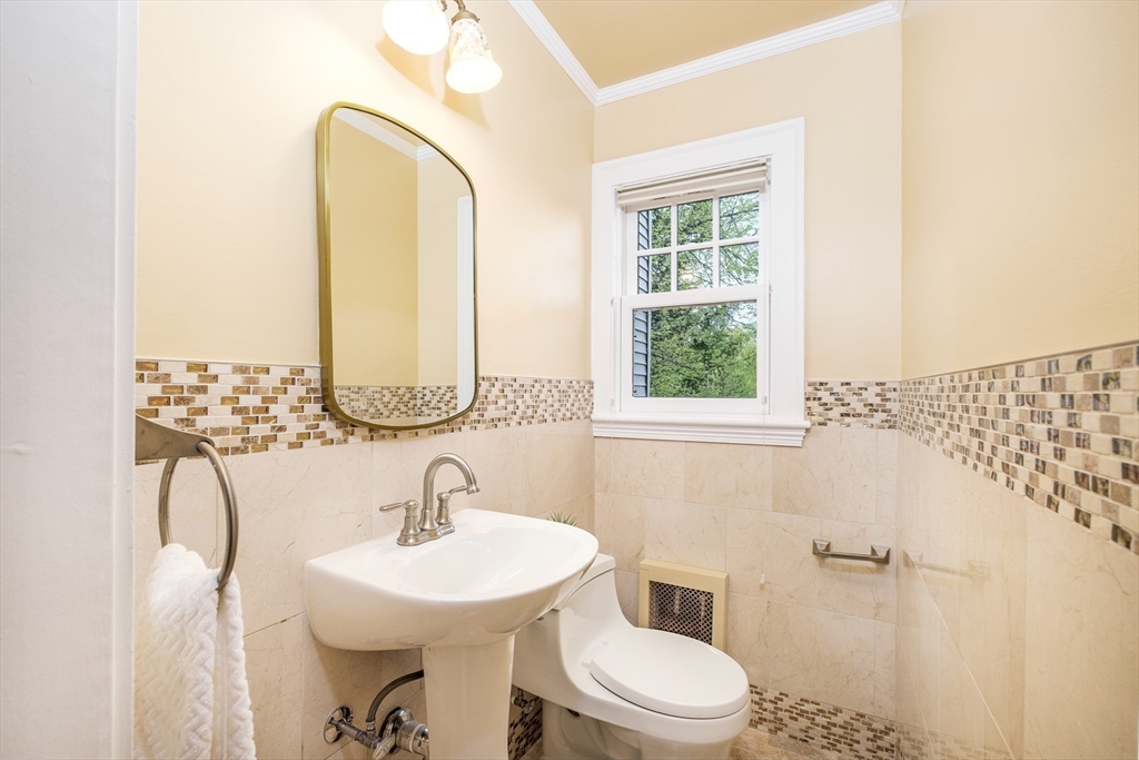 84 Wallis Road Brookline, MA 02467 - Photo 14 of 36