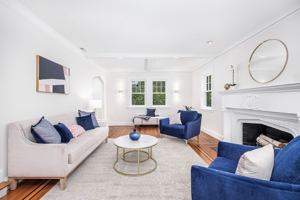 84 Wallis Road Brookline, MA 02467 - Photo 9 of 36