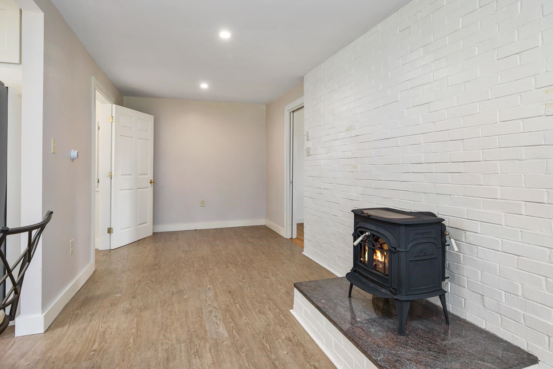 101 Roberts Road Rollinsford, NH 03869 - Photo 9 of 40 Gallery Image 9