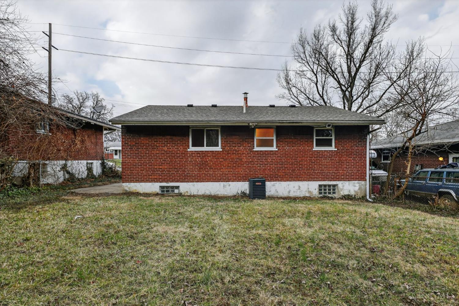 2547 Adams Road Cincinnati, OH 45231 - Photo 29 of 32
