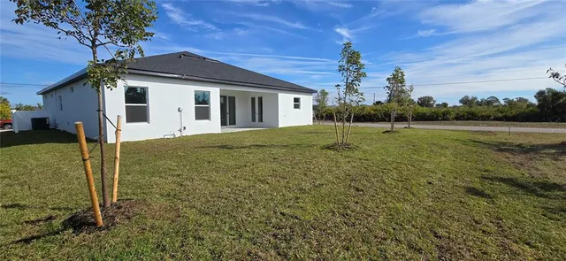 $2,590 | 203 Wright Drive, Rotonda West, FL 33947