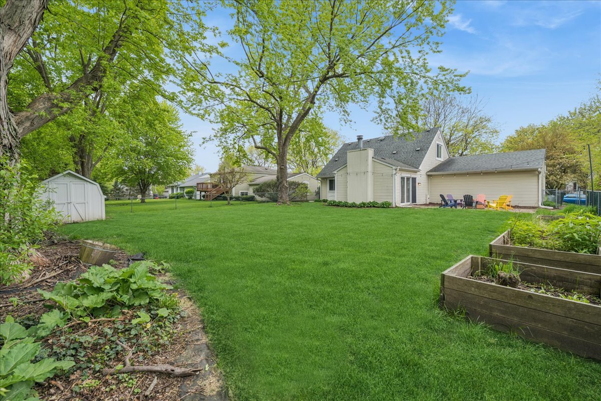 39 Boxwood Lane Cary, IL 60013 - Photo 19 of 23
