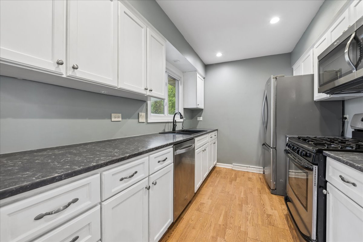 39 Boxwood Lane Cary, IL 60013 - Photo 6 of 23