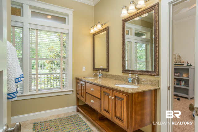 6748 Piney Woods Road Foley, AL 36535 - Photo 26 of 46 Jack & Jill Bath