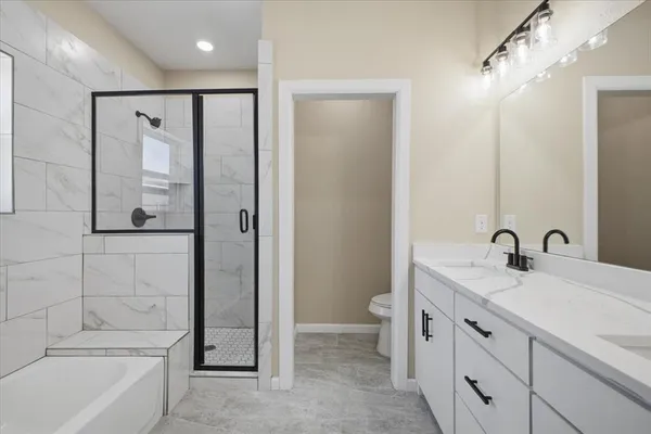 $429,999 | 2222 Water Crest Lane, Glenn Heights, TX 75154
