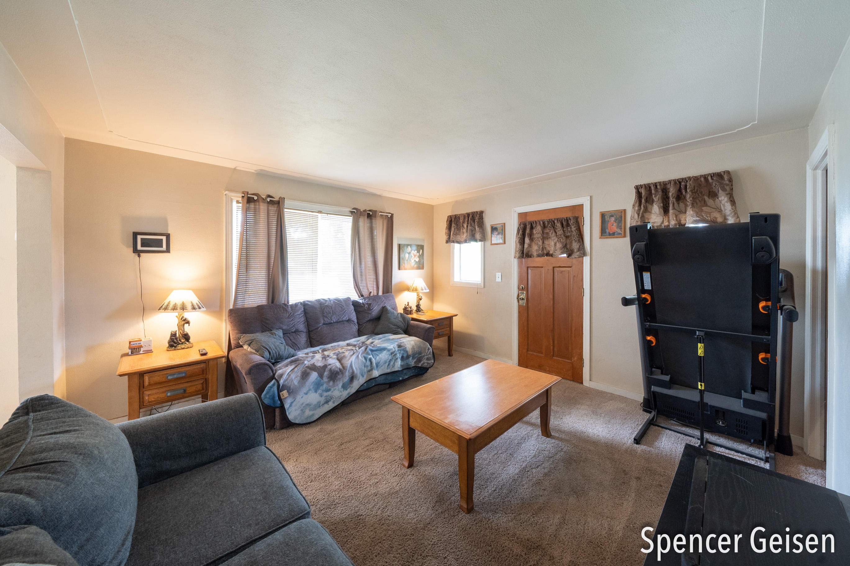 520 South Bridge Street Belding, MI 48809 - Photo 3 of 33 520 S Bridge St, Belding, MI 48809-3