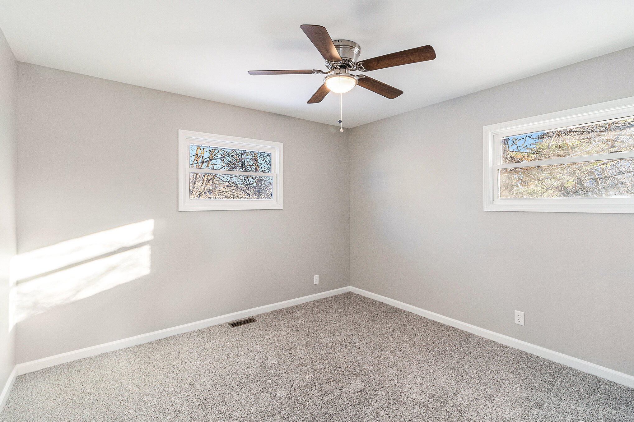102 Crestview Street Crown Point, IN 46307 - Photo 17 of 22 2038x1358