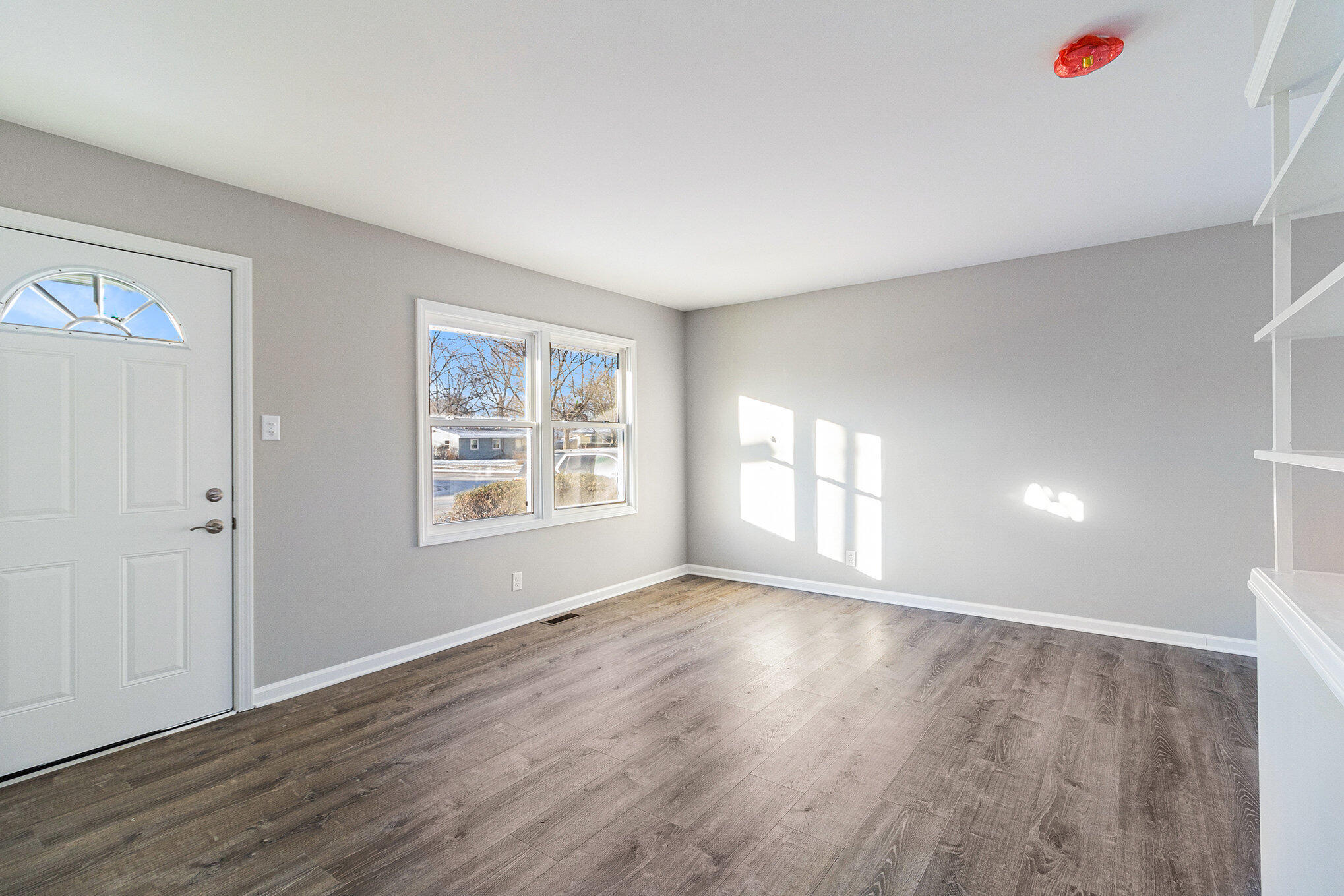 102 Crestview Street Crown Point, IN 46307 - Photo 8 of 22 2038x1359