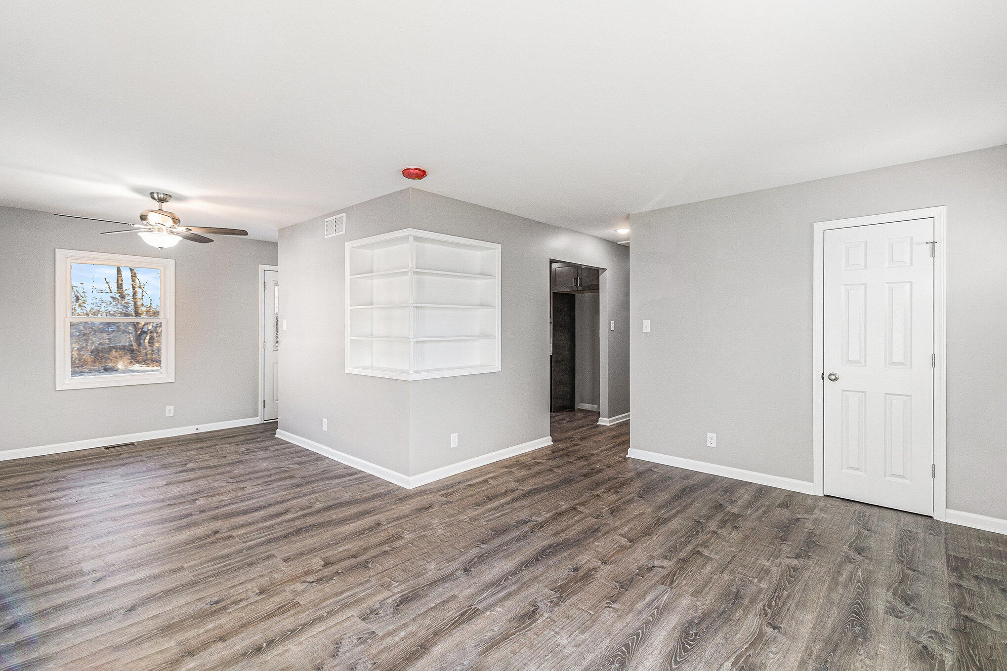 102 Crestview Street Crown Point, IN 46307 - Photo 9 of 22 2038x1359