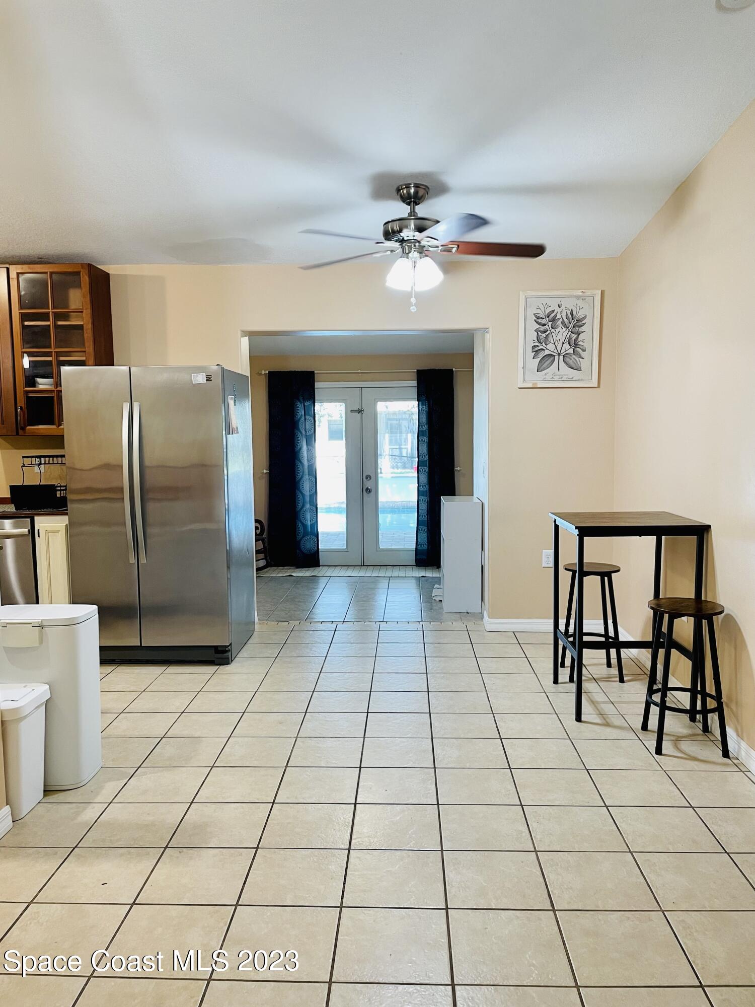 255 Lee Road Melbourne, FL 32904 - Photo 6 of 20 a view of a livingroom with furniture