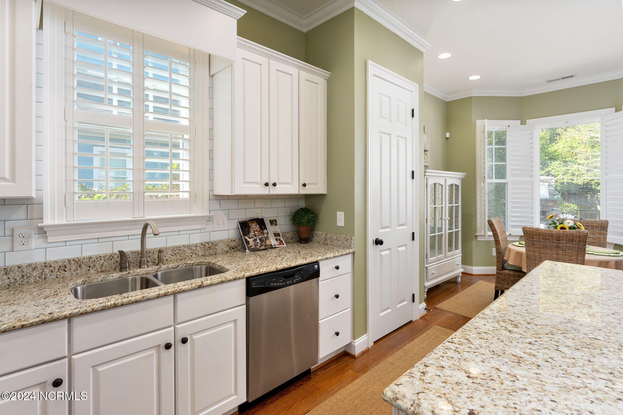 579 Tanbridge Road Wilmington, NC 28405 - Photo 14 of 52 kitchen-03b