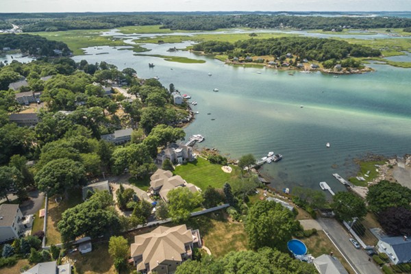 25 R Riverview Road, Unit B Gloucester, MA 01930 - Photo 3 of 27 Gallery Image 3