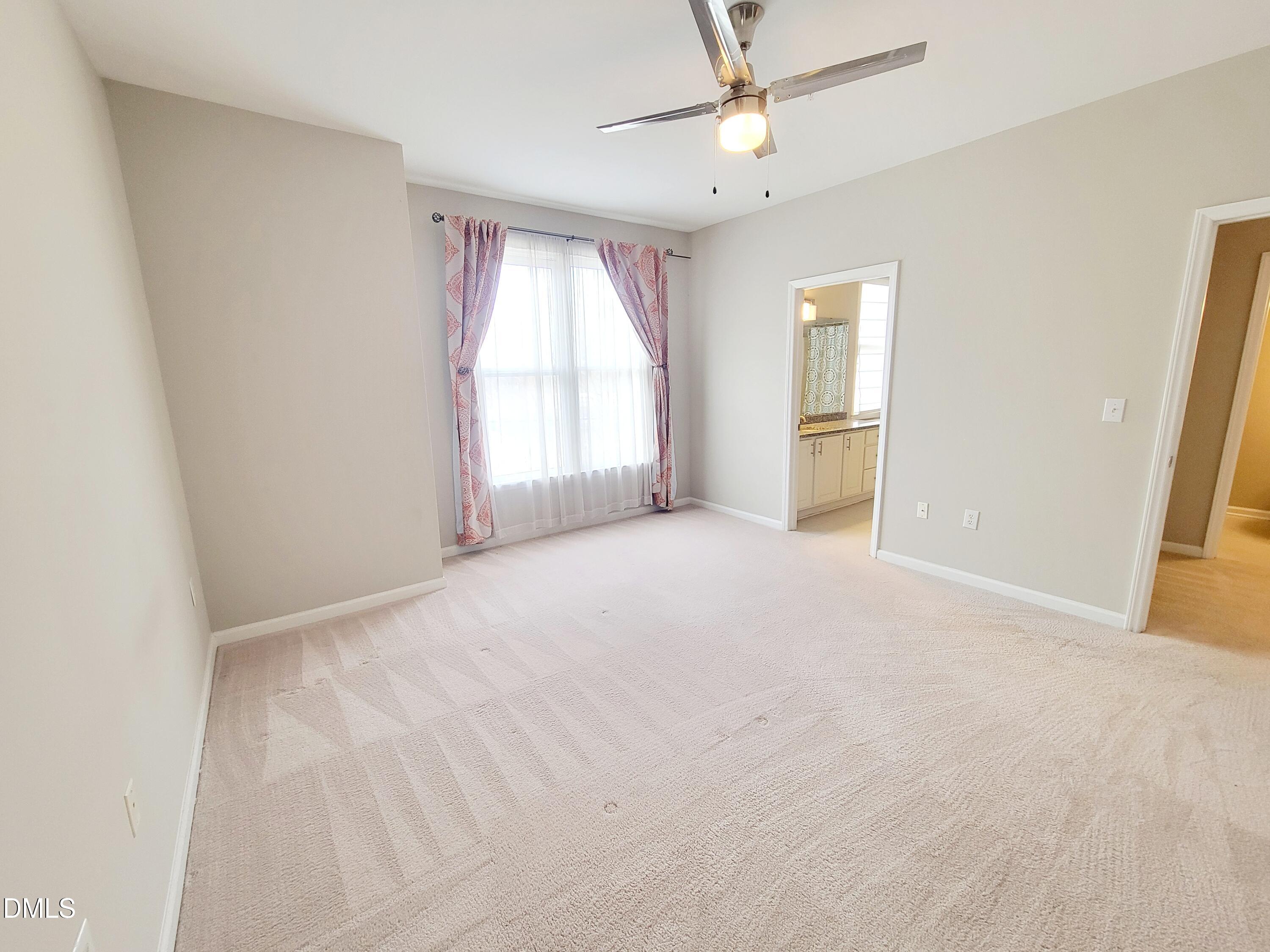 710 North Person Street, Unit 202 Raleigh, NC 27604 - Photo 21 of 39 20260325_120125