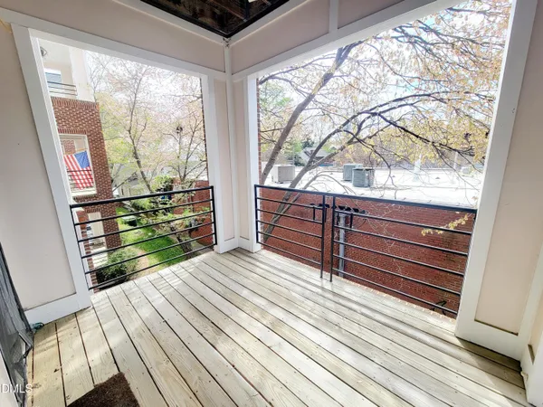 a view of a park with lots of trees
