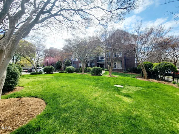 $1,950 | 710 North Person Street, Unit 202, Raleigh, NC 27604