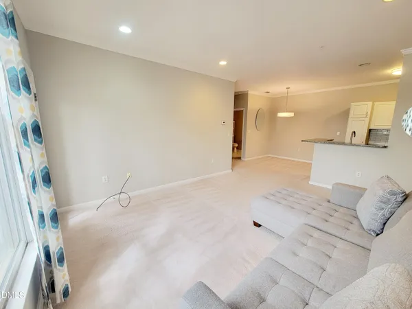 $1,950 | 710 North Person Street, Unit 202, Raleigh, NC 27604