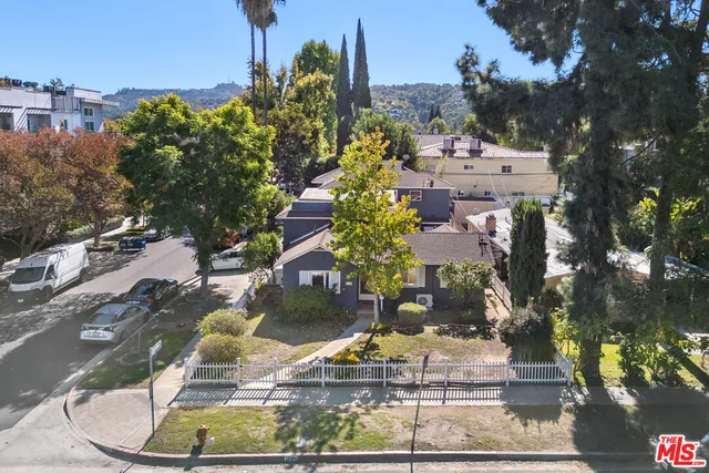 an aerial view of multiple house