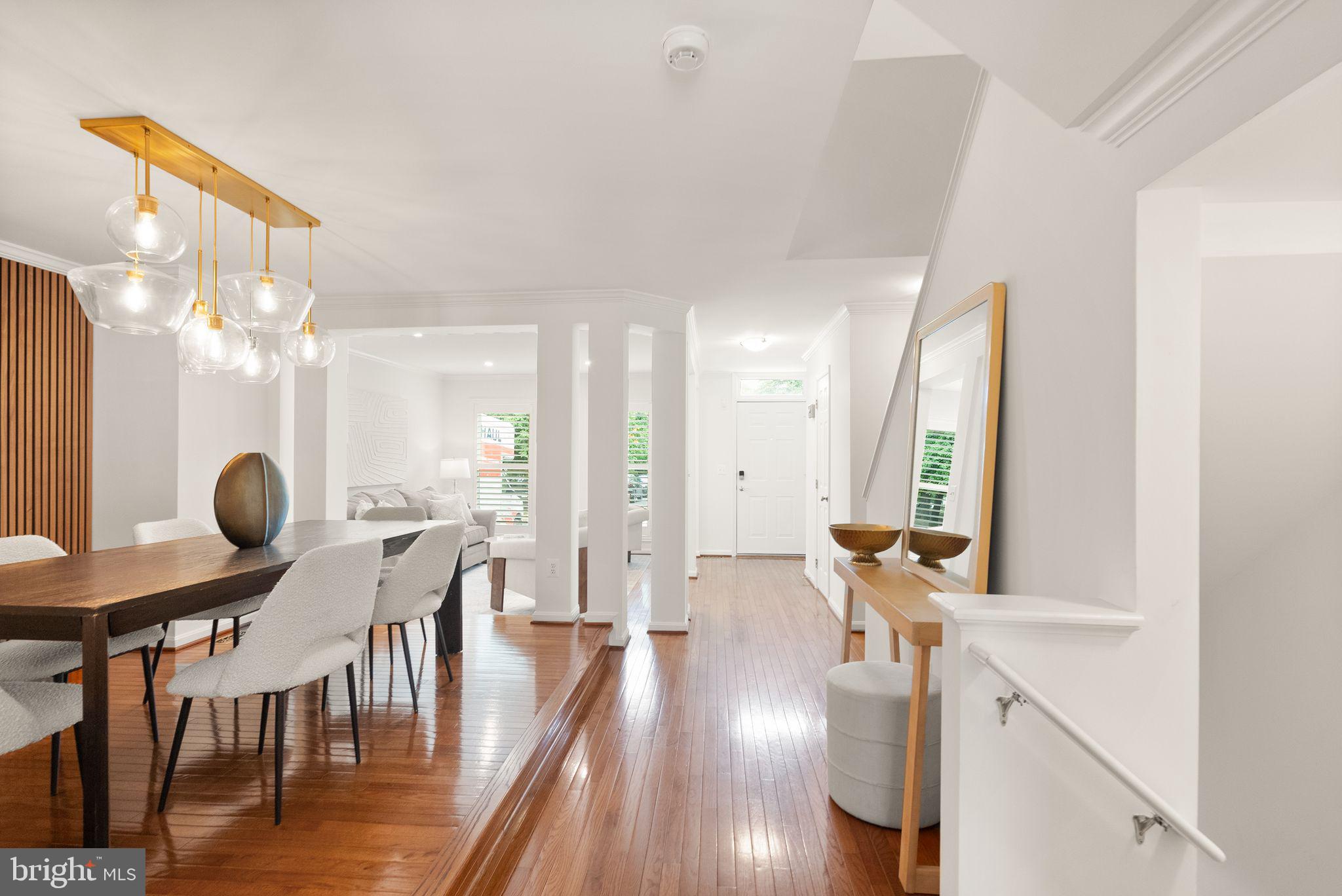 12056 Edgemere Circle Reston, VA 20190 - Photo 16 of 64